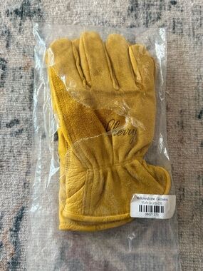 Cherry LA *RARE* Yellowstone Suede Work Gloves